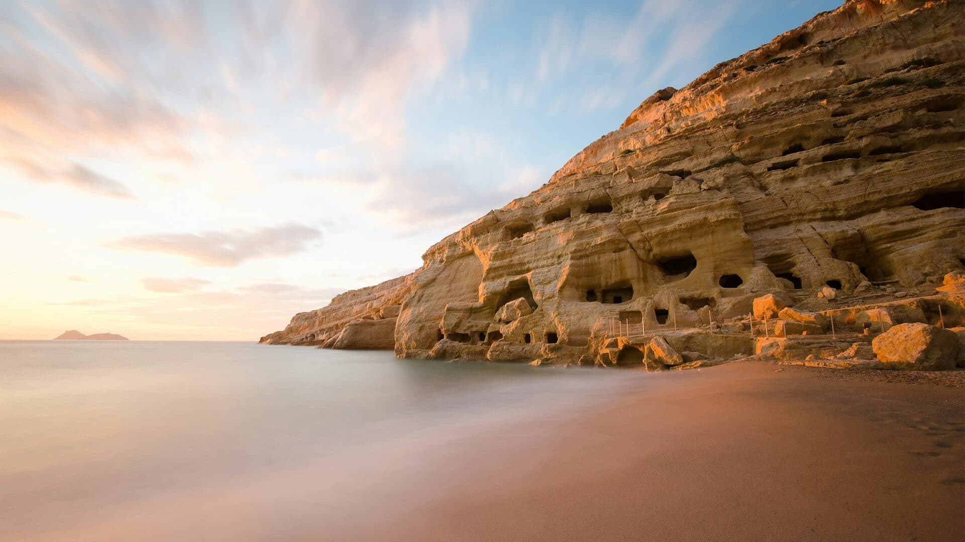 Crete by Ferry or Plane? A Complete Guide for Chania, Heraklion, Rethymno & Sitia